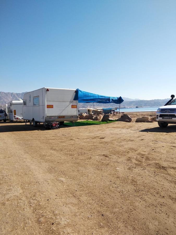 חוף מפרץ השמש Acampamento Eilat